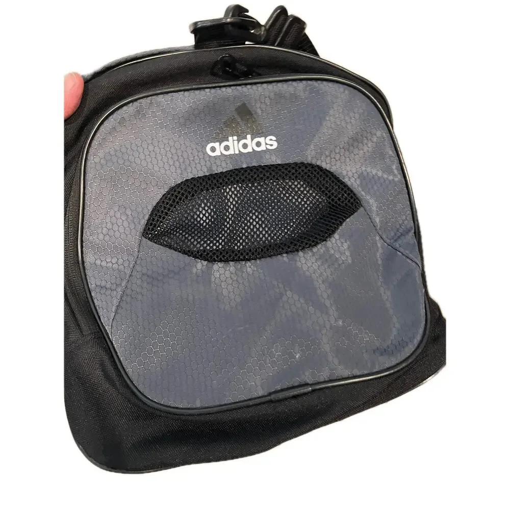Adidas Defender Medium 22